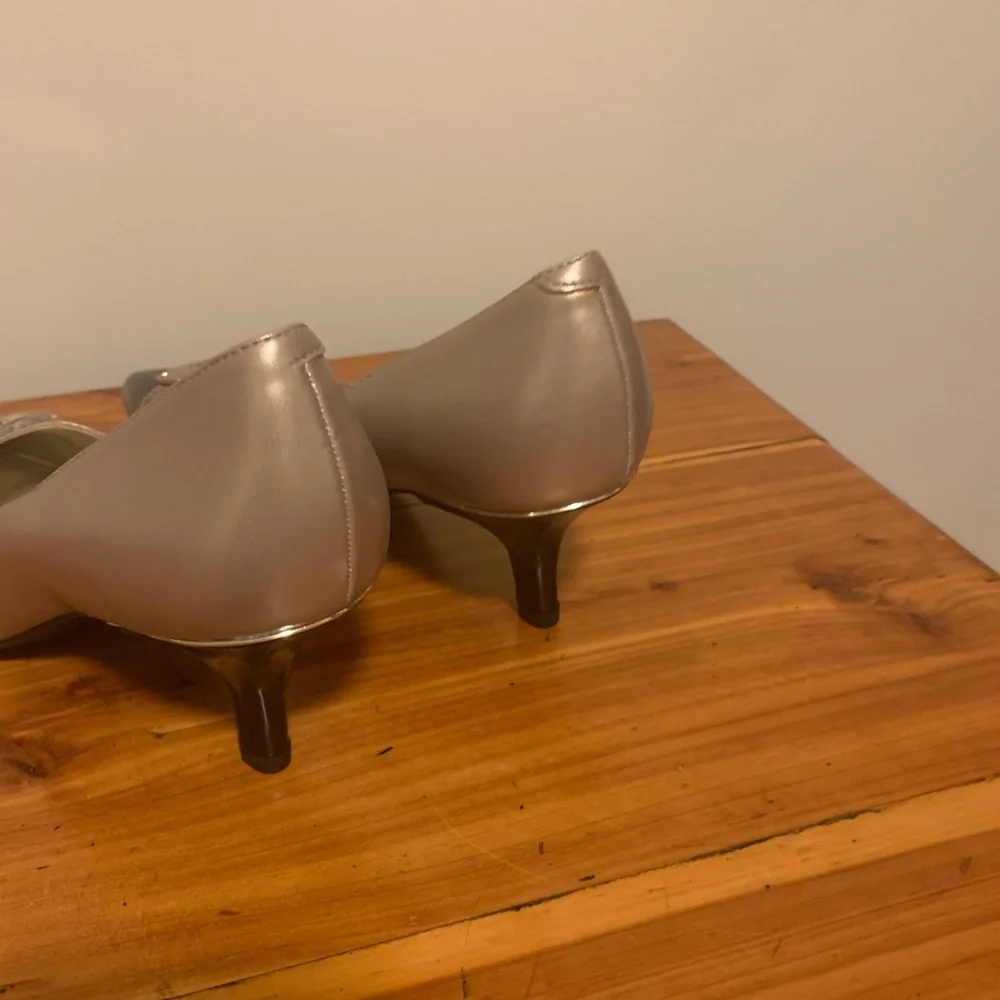 Ann Klein pumps - Picture 4 of 4